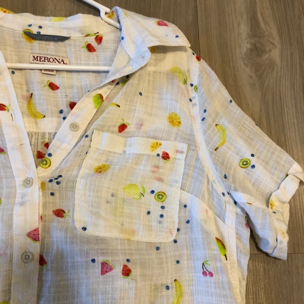 Fruit print collared top